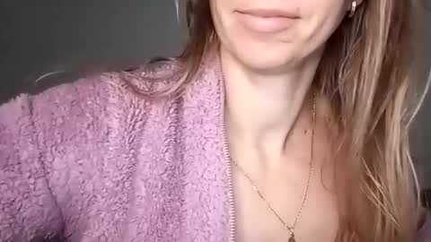 Snapshot of sexualangel chatting on November 18, 2025, 7:35 am Verona online show from November 18, 2025, 7:35 am