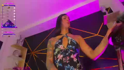Snapshot of sexwildlatin chatting on September 12, 2025, 1:55 pm Tifanny Benitez  online show from September 12, 2025, 1:55 pm