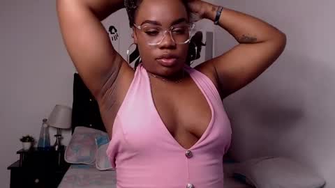 Snapshot of sexx_amara chatting on May 20, 2026, 7:47 am Amara online show from May 20, 2026, 7:47 am
