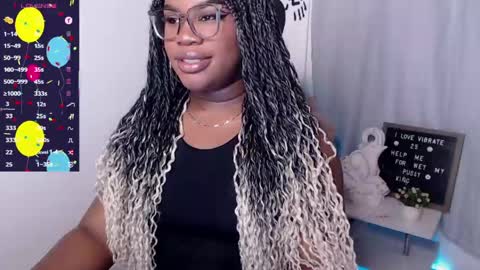 Snapshot of sexx_amara chatting on June 7, 2026, 6:28 am Amara online show from June 7, 2026, 6:28 am