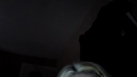 sexxiibossbabe online show from December 2, 2025, 6:19 am