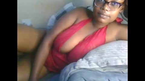 Snapshot of sexxy_mish chatting on April 25, 2026, 4:04 am sexxy_mish online show from April 25, 2026, 4:04 am