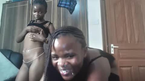 ivy online show from November 7, 2025, 2:22 am