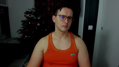 Sexxymuscles4U online show from January 6, 2026, 8:29 am