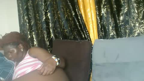 sexxypritty online show from April 5, 2026, 8:39 pm