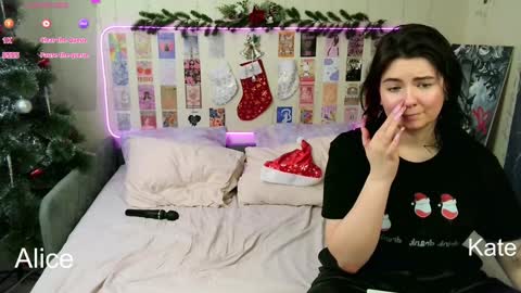 Snapshot of sexy__nimph chatting on December 31, 2024, 1:26 am Alice online show from December 31, 2024, 1:26 am