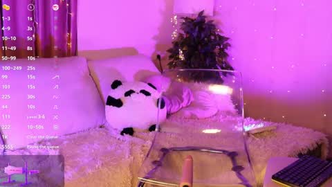 Lina online show from February 9, 2025, 11:25 pm