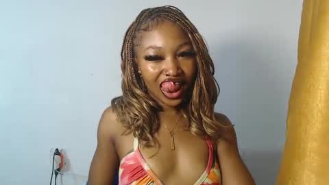 sexy_bluey247 online show from May 13, 2026, 6:11 am