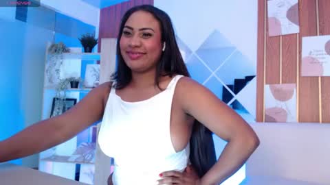 Snapshot of sexy_brunnette_luxe chatting on June 9, 2026, 11:55 am Vctoria online show from June 9, 2026, 11:55 am