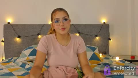 sexy_couple_xx1 online show from March 4, 2026, 10:27 pm