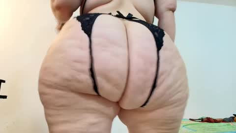 Snapshot of sexy_curvi chatting on February 13, 2025, 5:01 pm karla           instagram  online show from February 13, 2025, 5:01 pm