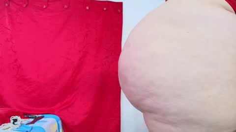 Snapshot of sexy_curvi chatting on September 23, 2025, 3:26 pm karla           instagram  online show from September 23, 2025, 3:26 pm