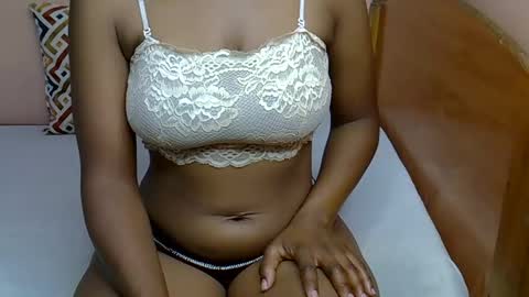 Snapshot of sexy_ellahh chatting on February 2, 2026, 12:53 am Ellahh online show from February 2, 2026, 12:53 am