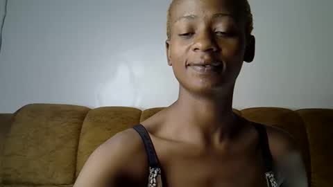 Snapshot of sexy_ellahh chatting on February 26, 2026, 1:37 am Ellahh online show from February 26, 2026, 1:37 am