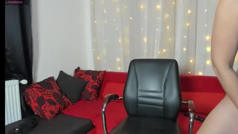 MY ONLYFANS page is back -   online show from October 31, 2025, 11:06 pm