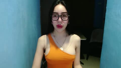 sexy_emily92 online show from January 11, 2026, 12:43 pm