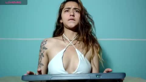 Antonella online show from March 9, 2026, 3:54 am