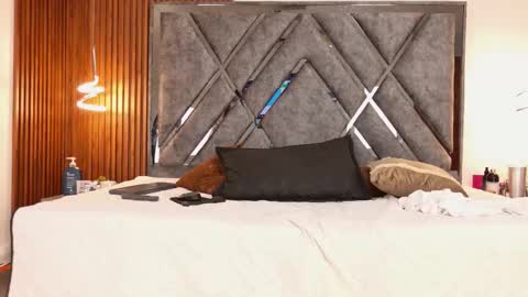 Snapshot of sexy_hot_milf_ chatting on October 12, 2025, 2:05 pm Dafne online show from October 12, 2025, 2:05 pm
