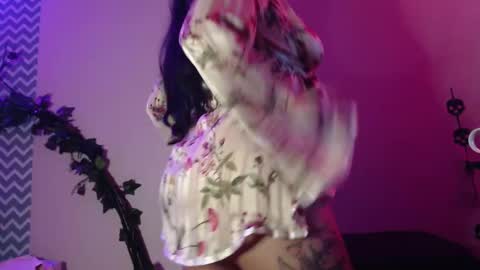 Snapshot of sexy_impact chatting on March 10, 2025, 3:34 am    online show from March 10, 2025, 3:34 am