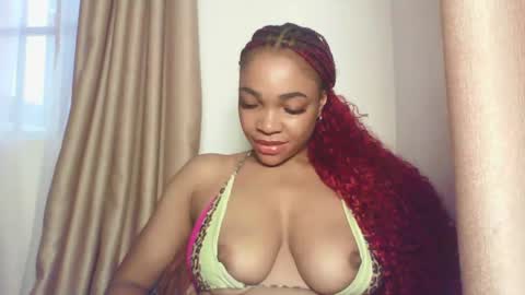 Sexy kitty881 online show from November 5, 2025, 3:34 pm