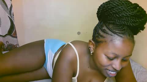 sexy_latasha online show from October 14, 2025, 2:34 am