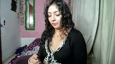 sexy lolas online show from November 25, 2025, 3:17 am