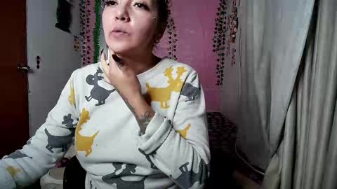 sexy lolas online show from November 27, 2025, 3:08 am
