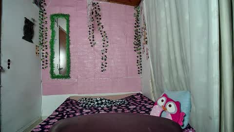 sexy lolas online show from March 16, 2026, 5:44 am