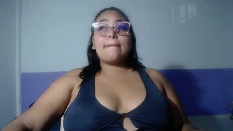 Snapshot of sexy_love_15 chatting on April 29, 2026, 5:33 am SIRENA LOVE online show from April 29, 2026, 5:33 am