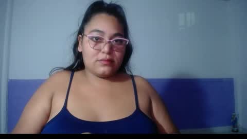 Snapshot of sexy_love_15 chatting on May 4, 2026, 5:25 am SIRENA LOVE online show from May 4, 2026, 5:25 am