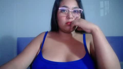 Snapshot of sexy_love_15 chatting on June 3, 2026, 5:43 am SIRENA LOVE online show from June 3, 2026, 5:43 am