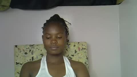 Snapshot of sexy_molyne chatting on February 12, 2026, 3:18 pm Molyne online show from February 12, 2026, 3:18 pm