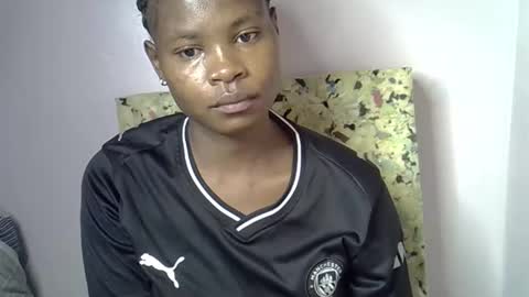 Snapshot of sexy_molyne chatting on February 15, 2026, 11:56 pm Molyne online show from February 15, 2026, 11:56 pm