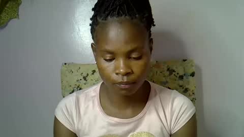 Snapshot of sexy_molyne chatting on February 17, 2026, 6:10 am Molyne online show from February 17, 2026, 6:10 am