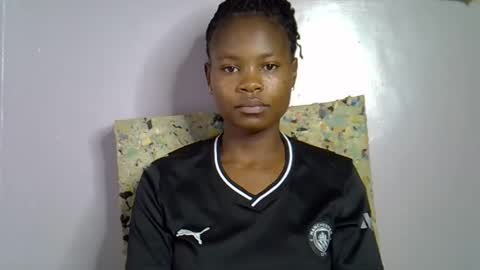 Snapshot of sexy_molyne chatting on February 25, 2026, 11:14 pm Molyne online show from February 25, 2026, 11:14 pm