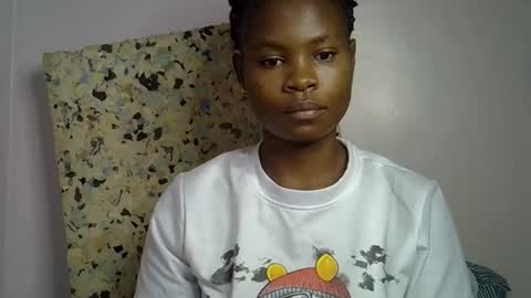 Snapshot of sexy_molyne chatting on February 28, 2026, 2:07 pm Molyne online show from February 28, 2026, 2:07 pm