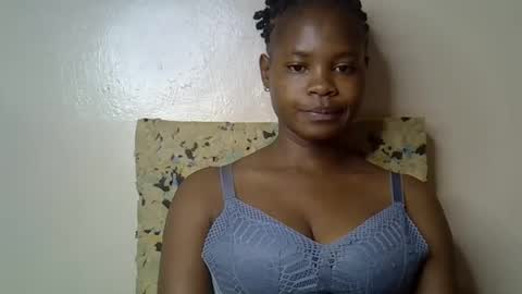 Molyne online show from April 18, 2026, 11:16 pm