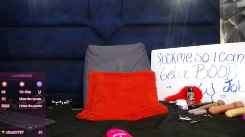 karoline online show from December 20, 2025, 4:08 am