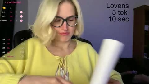 Snapshot of sexy_sweets chatting on October 22, 2025, 7:46 pm Sexy-Sweets online show from October 22, 2025, 7:46 pm