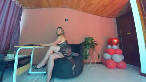 sexy_valeshca online show from March 3, 2026, 11:27 am