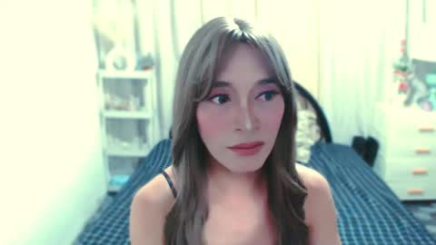 sexy_yllona online show from April 26, 2026, 3:04 am