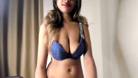 Aru online show from November 20, 2025, 2:17 pm