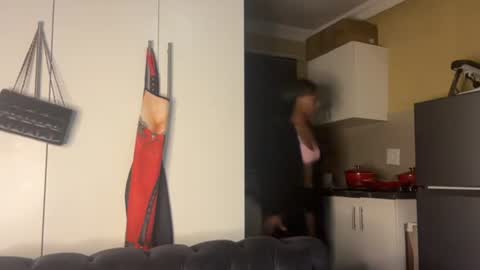 sexyasszeeee online show from March 12, 2026, 7:20 pm