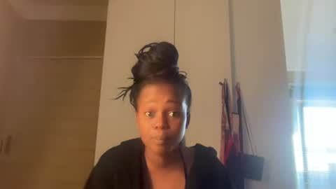 Snapshot of sexyasszeeee chatting on June 9, 2026, 9:32 am sexyasszeeee online show from June 9, 2026, 9:32 am