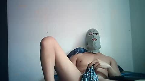 Snapshot of sexyatrevidoo chatting on February 3, 2025, 12:25 pm SesyMen online show from February 3, 2025, 12:25 pm