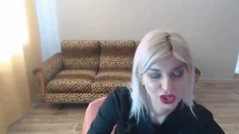 sexybeatriice online show from January 4, 2025, 10:16 am