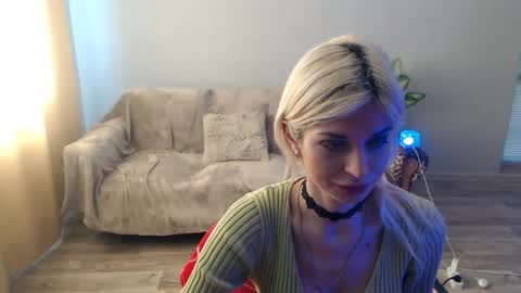 sexybeatriice online show from April 17, 2026, 6:49 am