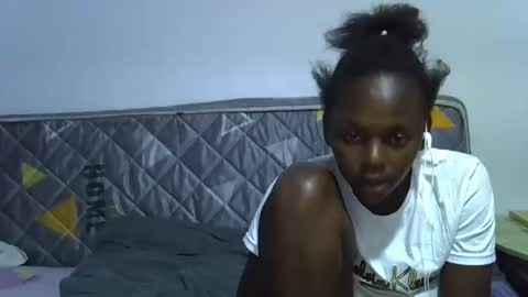 Snapshot of sexybeiby1 chatting on February 10, 2026, 5:17 pm sexybeiby1 online show from February 10, 2026, 5:17 pm