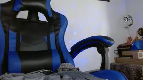 Iker online show from November 28, 2025, 3:04 pm