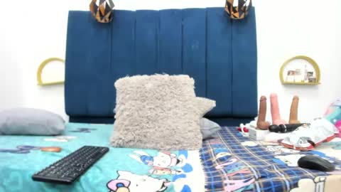 sexybrown_2005 online show from February 20, 2025, 4:50 am